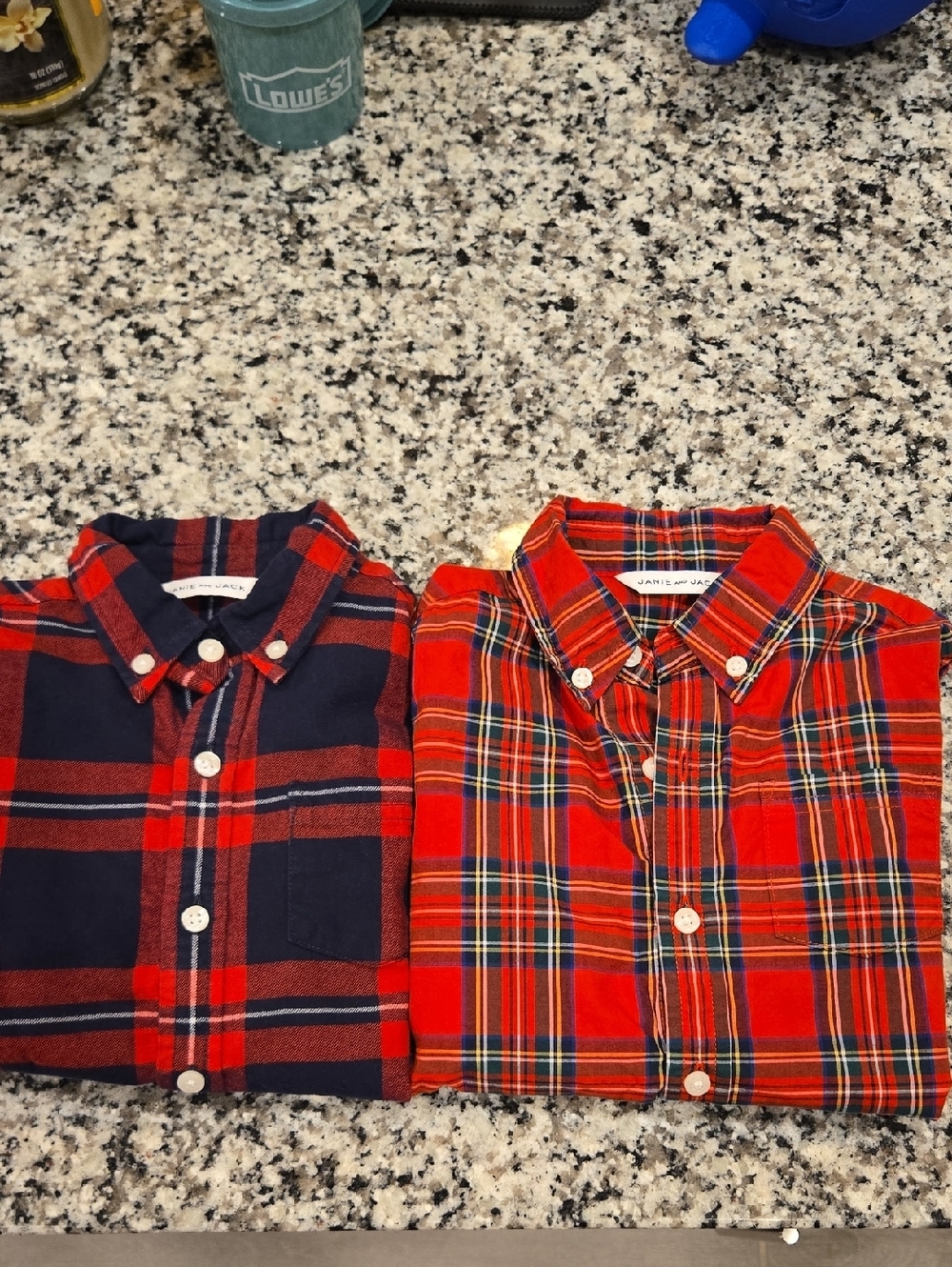 LOT OF 2 JANIE AND JACK PLAID BOY'S BUTTON DOWN SHIRTS. SIZE 4.